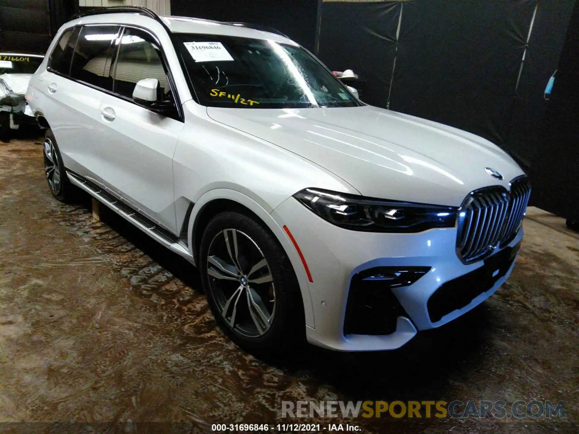 1 Фотография поврежденного автомобиля 5UXCW2C06M9E63122 BMW X7 2021