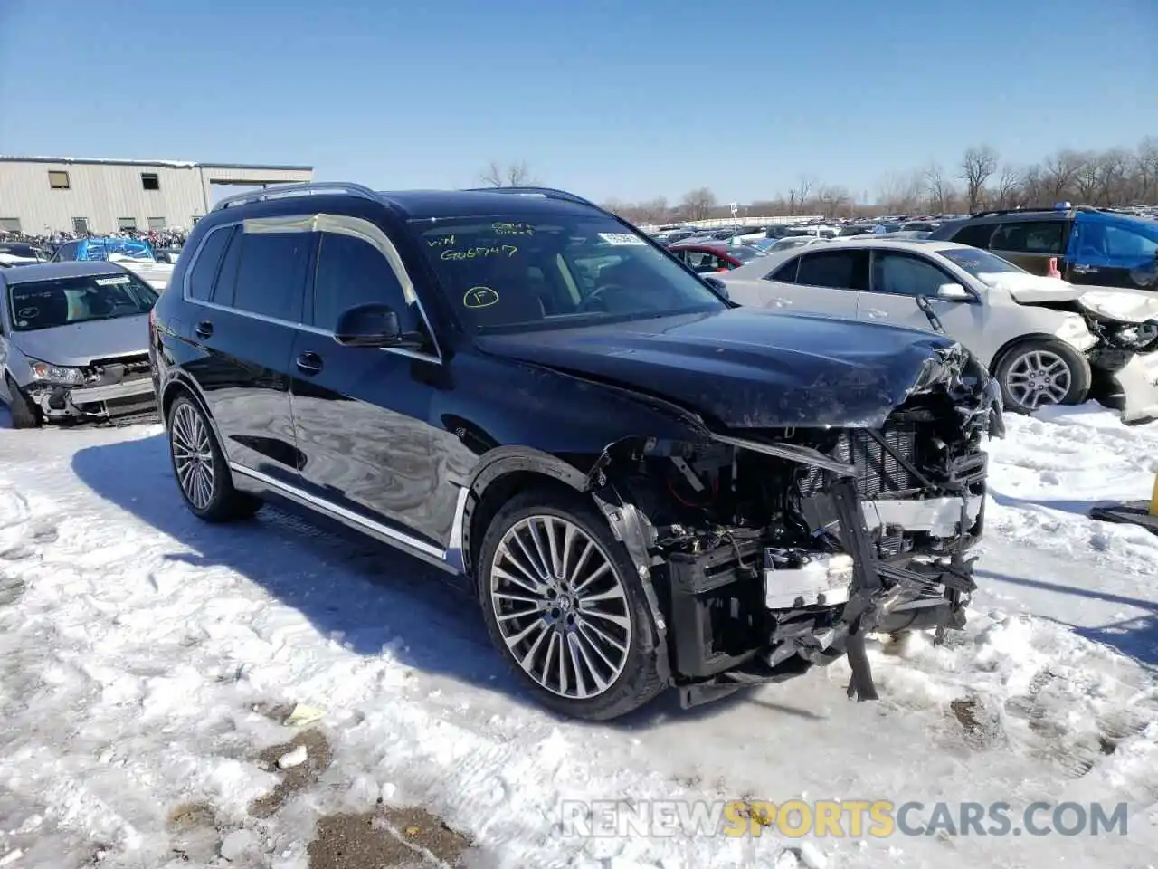 1 Photograph of a damaged car 5UXCW2C06M9G06747 BMW X7 2021