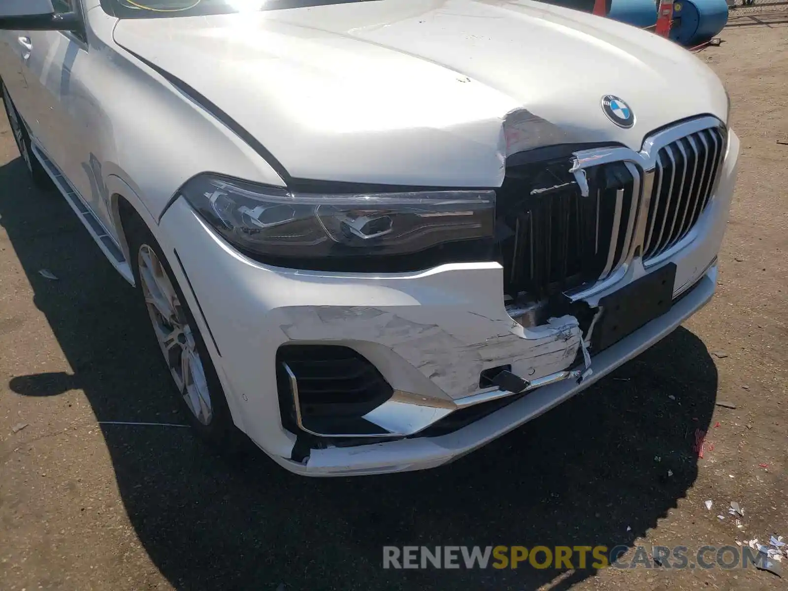 9 Photograph of a damaged car 5UXCW2C07M9F67408 BMW X7 2021