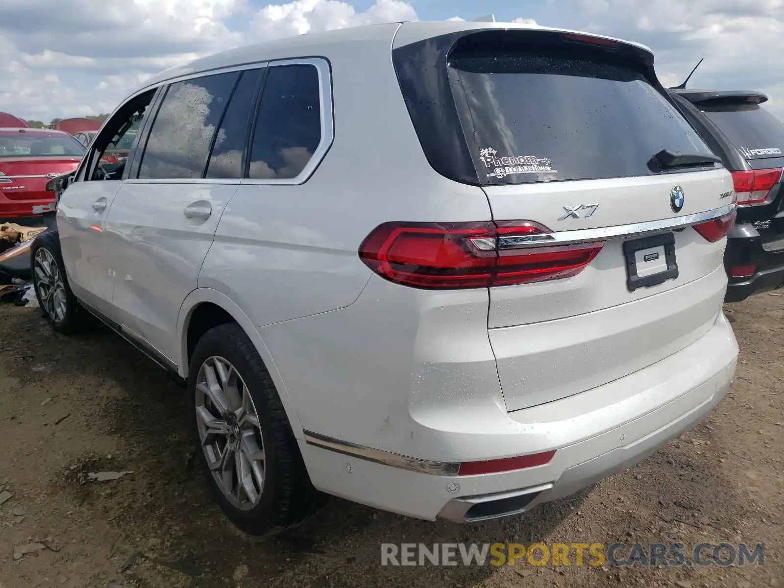 3 Photograph of a damaged car 5UXCW2C07M9G12766 BMW X7 2021