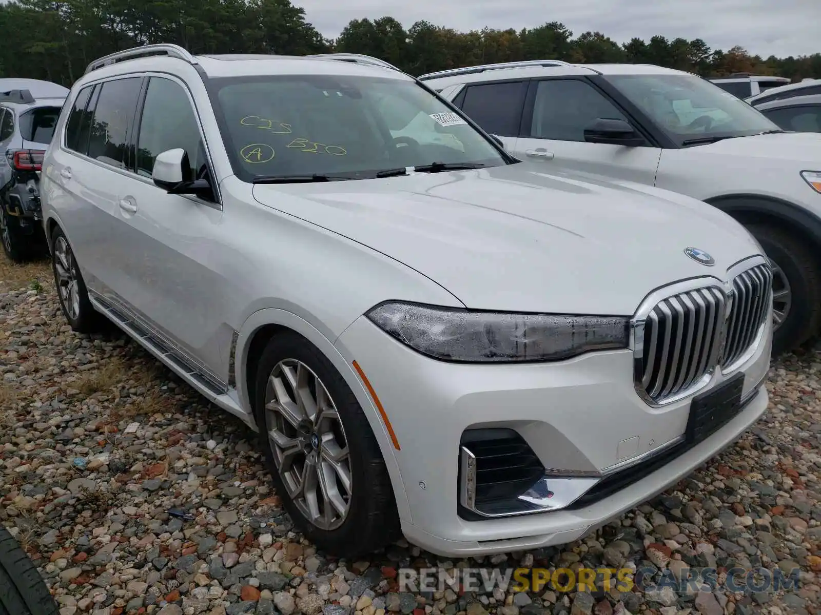 1 Photograph of a damaged car 5UXCW2C07M9G35559 BMW X7 2021