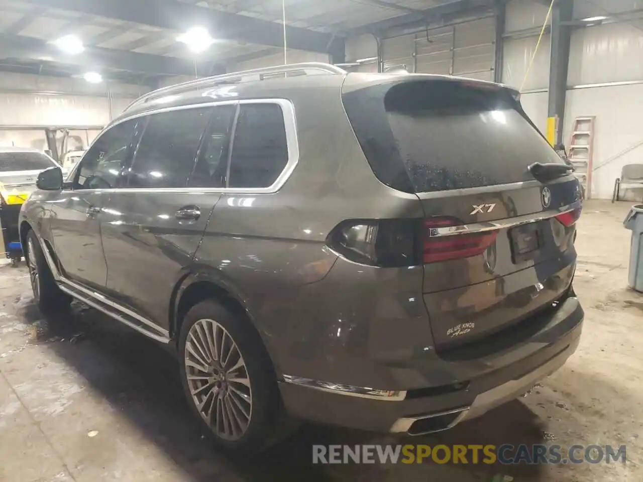 3 Фотография поврежденного автомобиля 5UXCW2C08M9E04251 BMW X7 2021