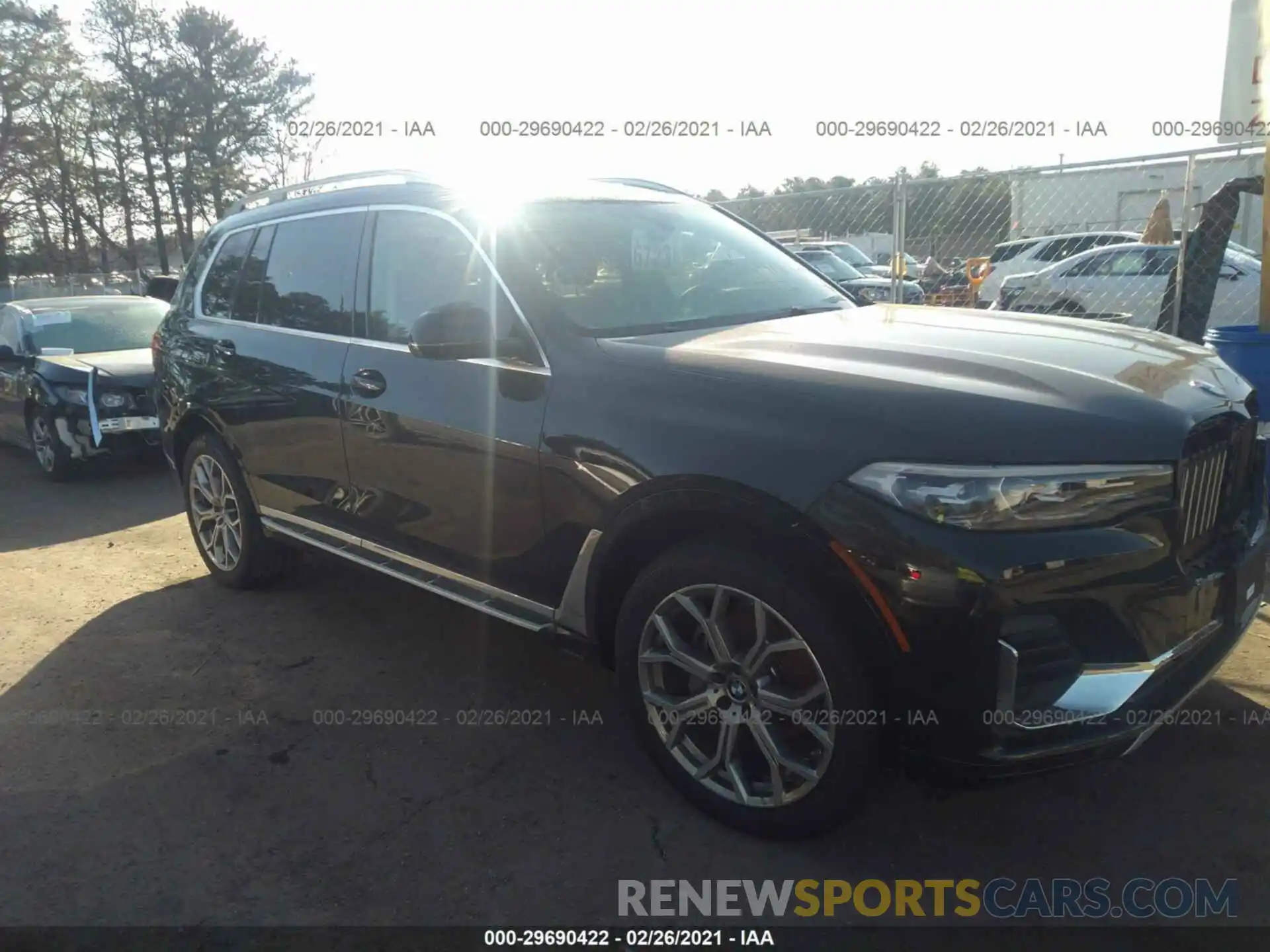 1 Photograph of a damaged car 5UXCW2C08M9E88409 BMW X7 2021