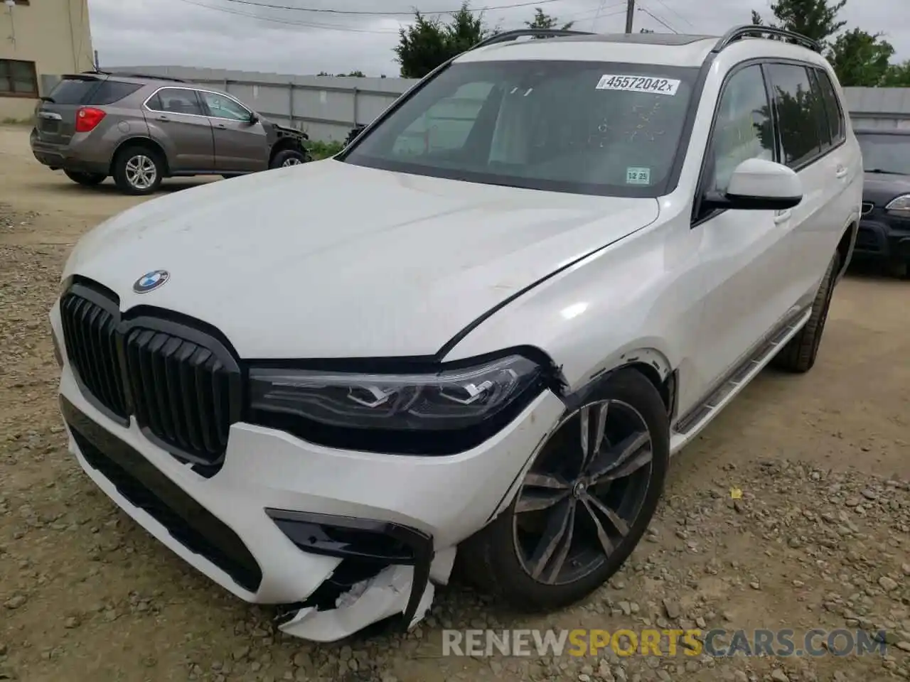 2 Photograph of a damaged car 5UXCW2C08M9F27273 BMW X7 2021