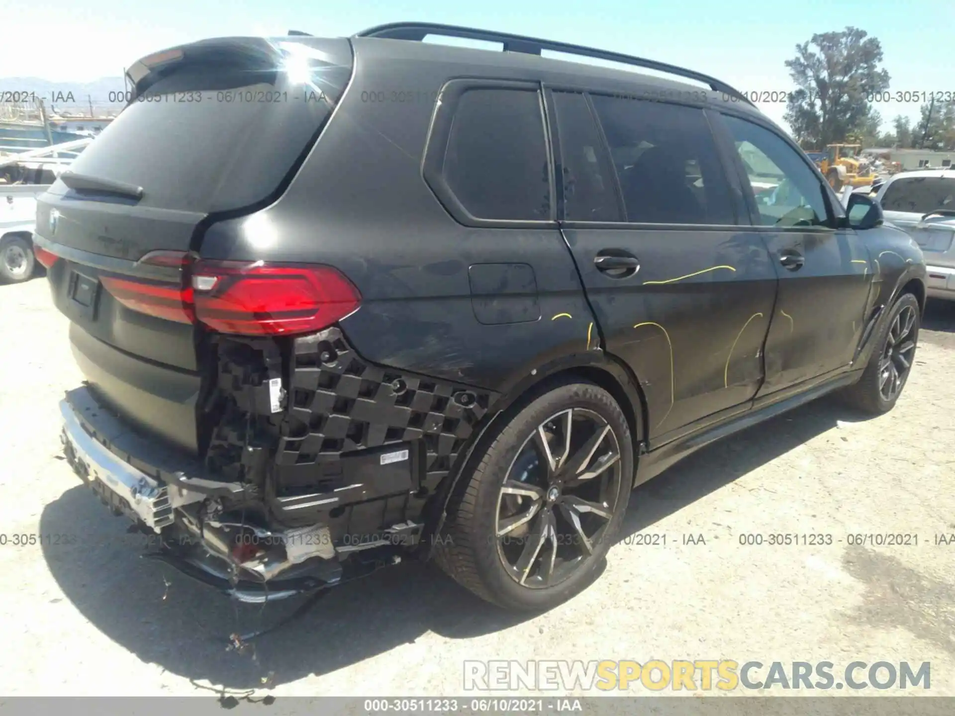 4 Фотография поврежденного автомобиля 5UXCW2C08M9G75603 BMW X7 2021