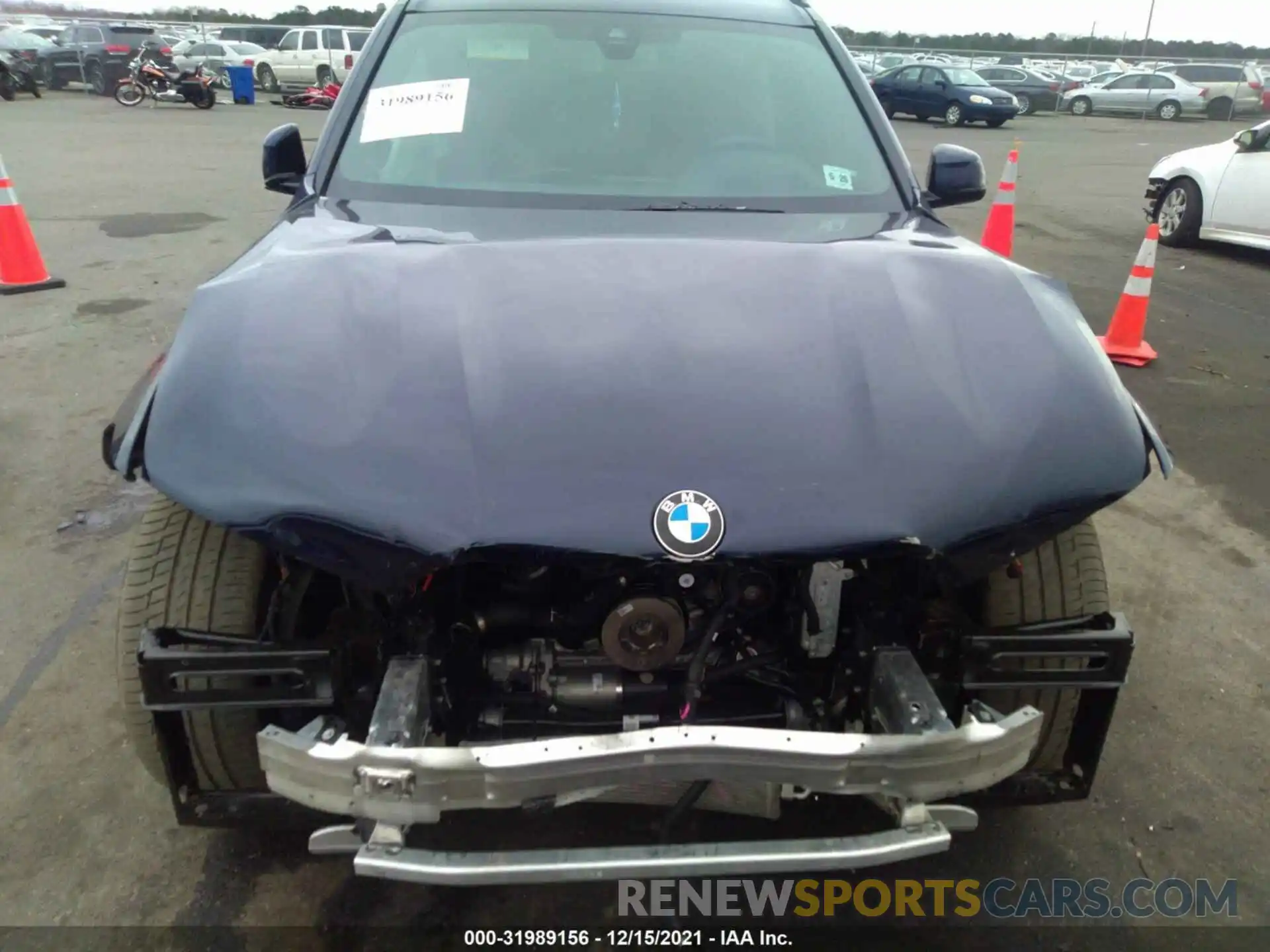 6 Photograph of a damaged car 5UXCW2C08M9G97844 BMW X7 2021