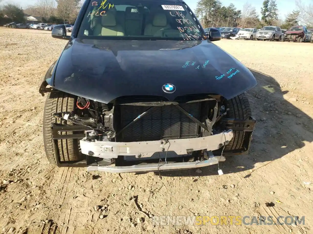 9 Photograph of a damaged car 5UXCW2C08M9H29742 BMW X7 2021