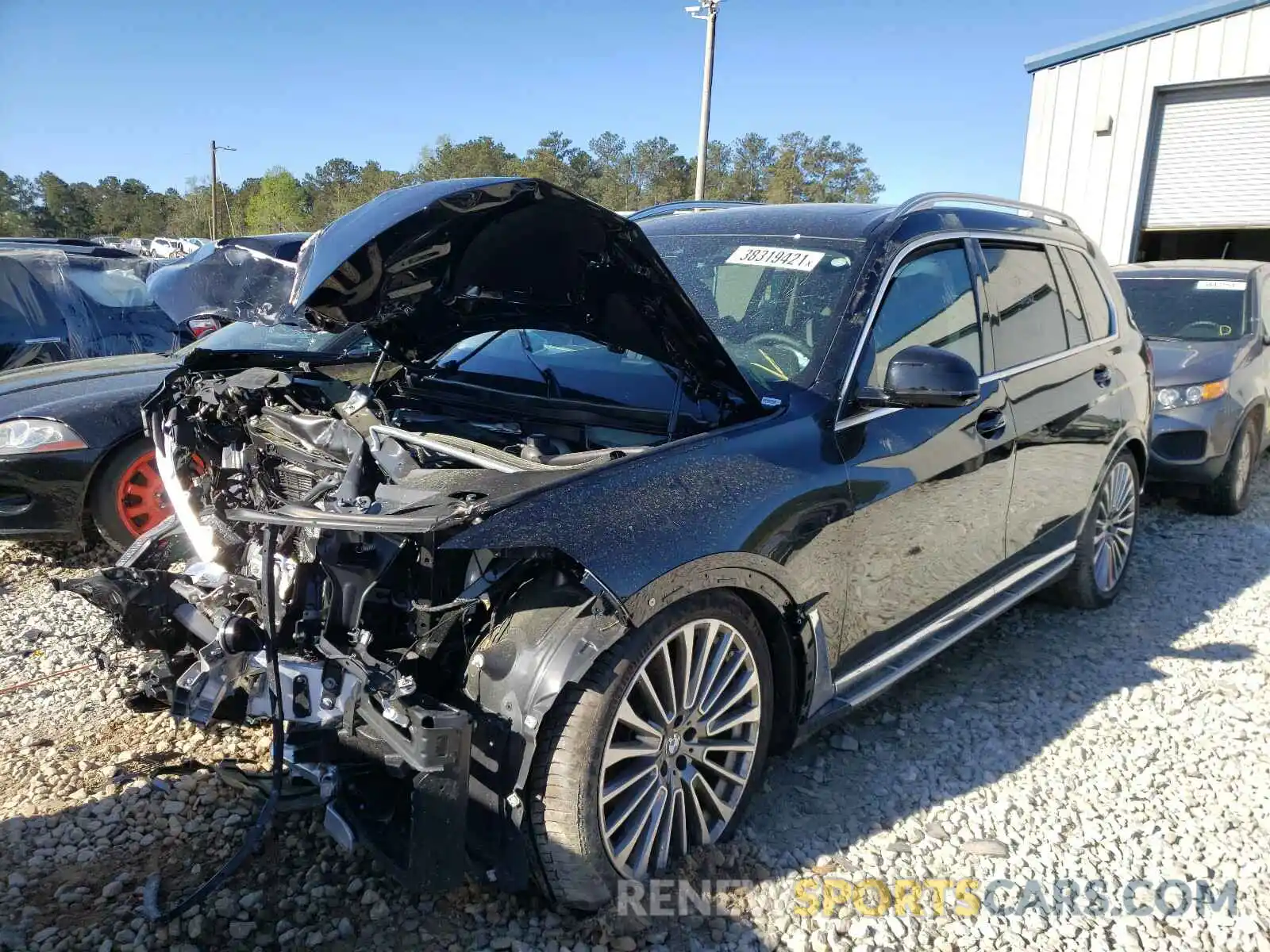 2 Photograph of a damaged car 5UXCW2C09M9F06741 BMW X7 2021