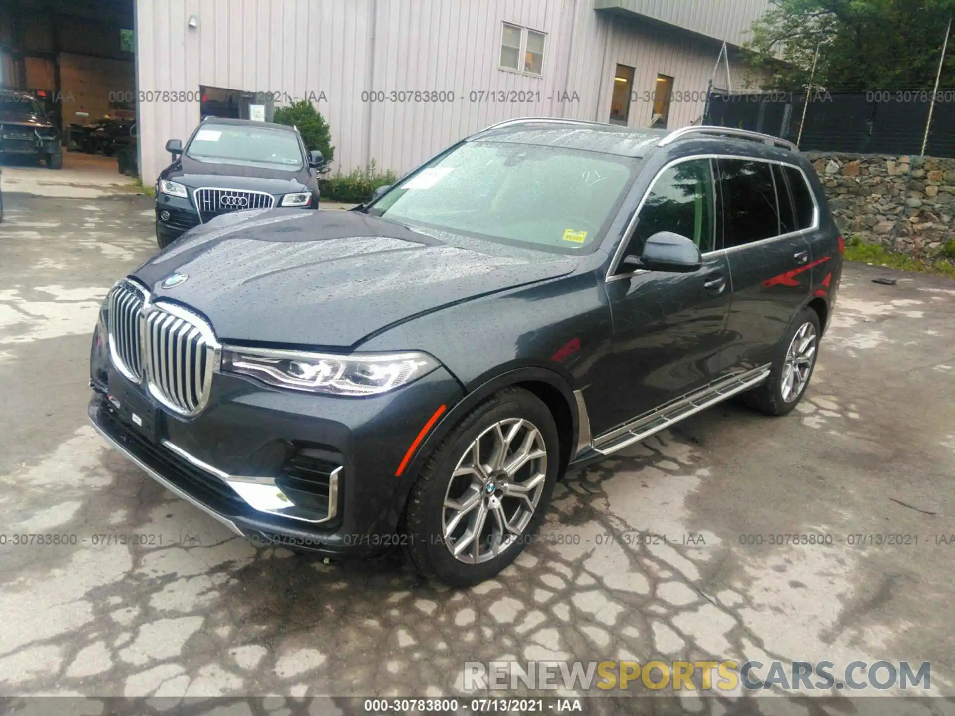 2 Photograph of a damaged car 5UXCW2C09M9F32529 BMW X7 2021