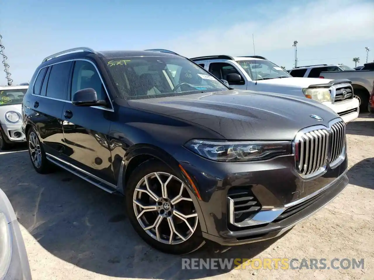 1 Photograph of a damaged car 5UXCW2C09M9F67619 BMW X7 2021