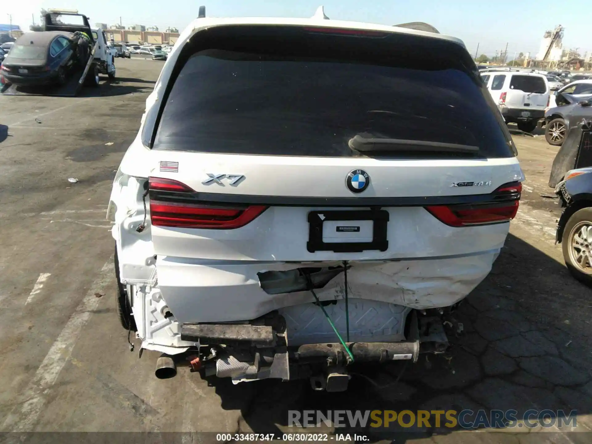 6 Photograph of a damaged car 5UXCW2C09M9F78023 BMW X7 2021