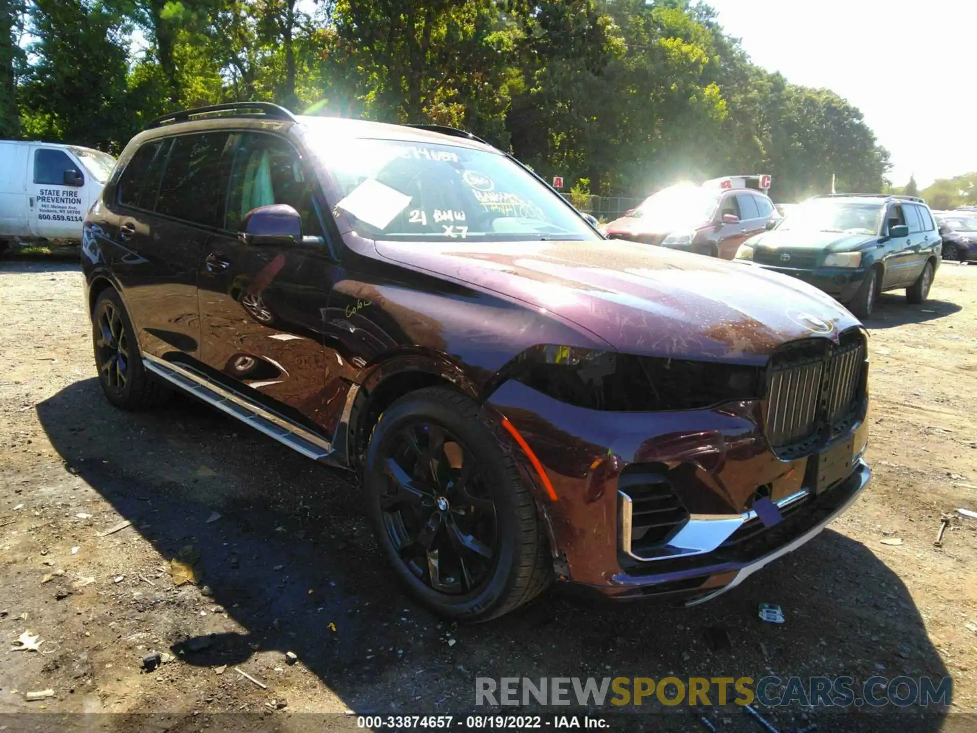 1 Photograph of a damaged car 5UXCW2C09M9F97767 BMW X7 2021