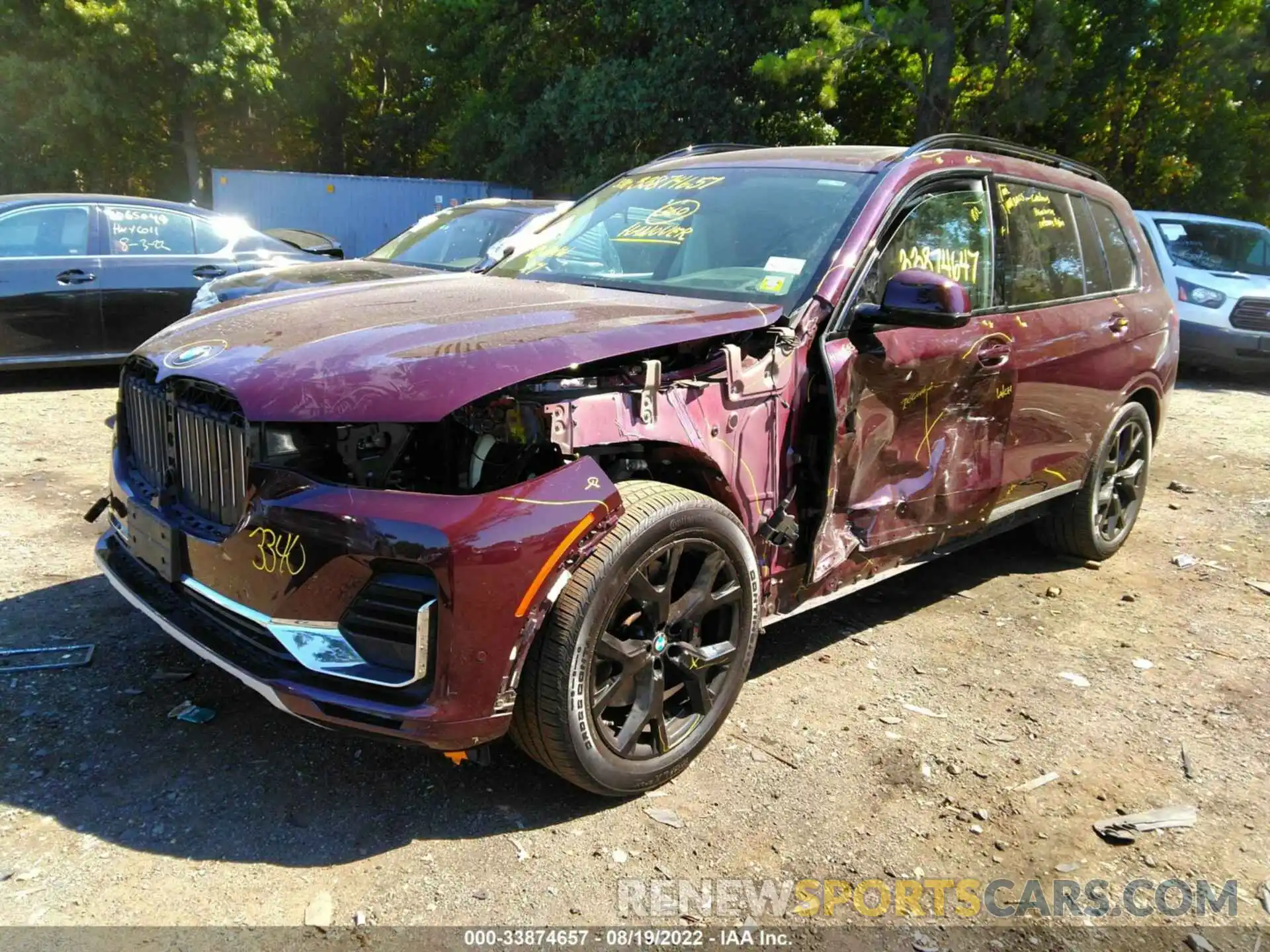 2 Photograph of a damaged car 5UXCW2C09M9F97767 BMW X7 2021