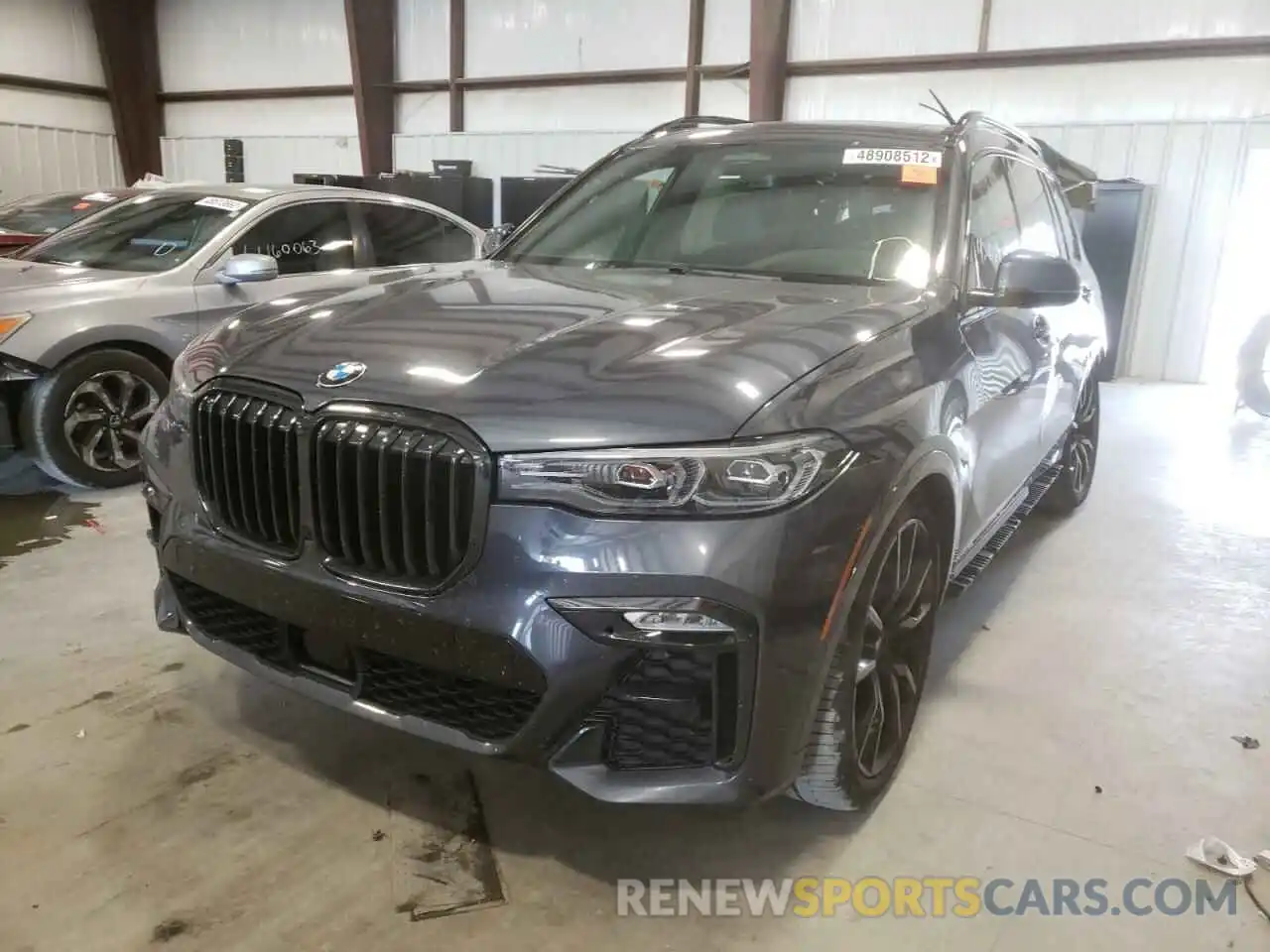 2 Photograph of a damaged car 5UXCW2C0XM9E26977 BMW X7 2021