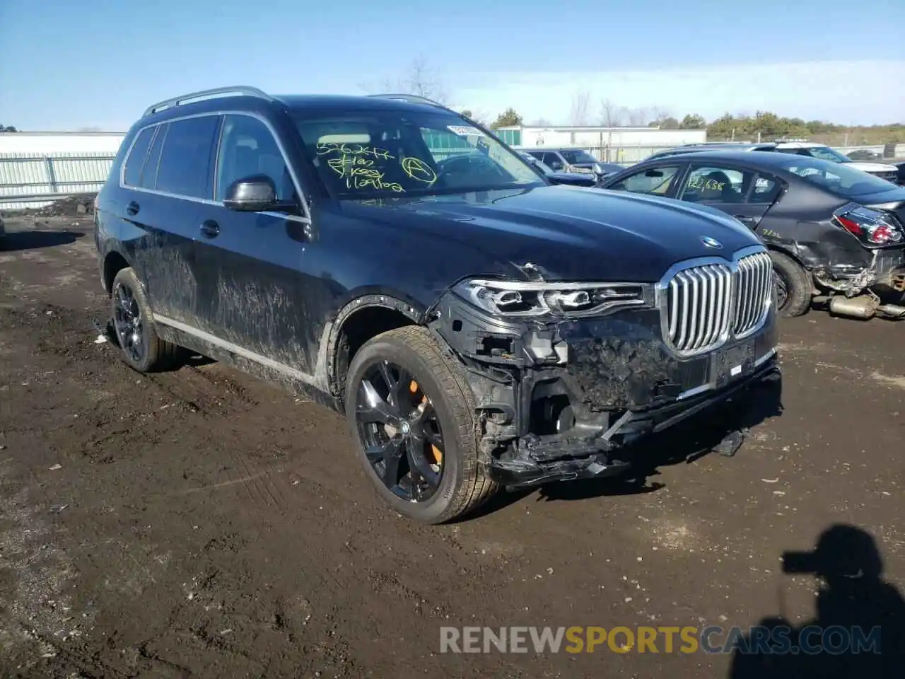 1 Photograph of a damaged car 5UXCW2C0XM9E93658 BMW X7 2021