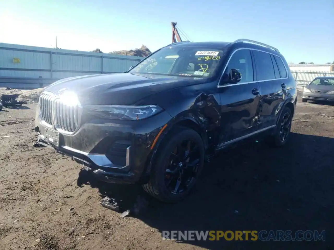 2 Photograph of a damaged car 5UXCW2C0XM9E93658 BMW X7 2021