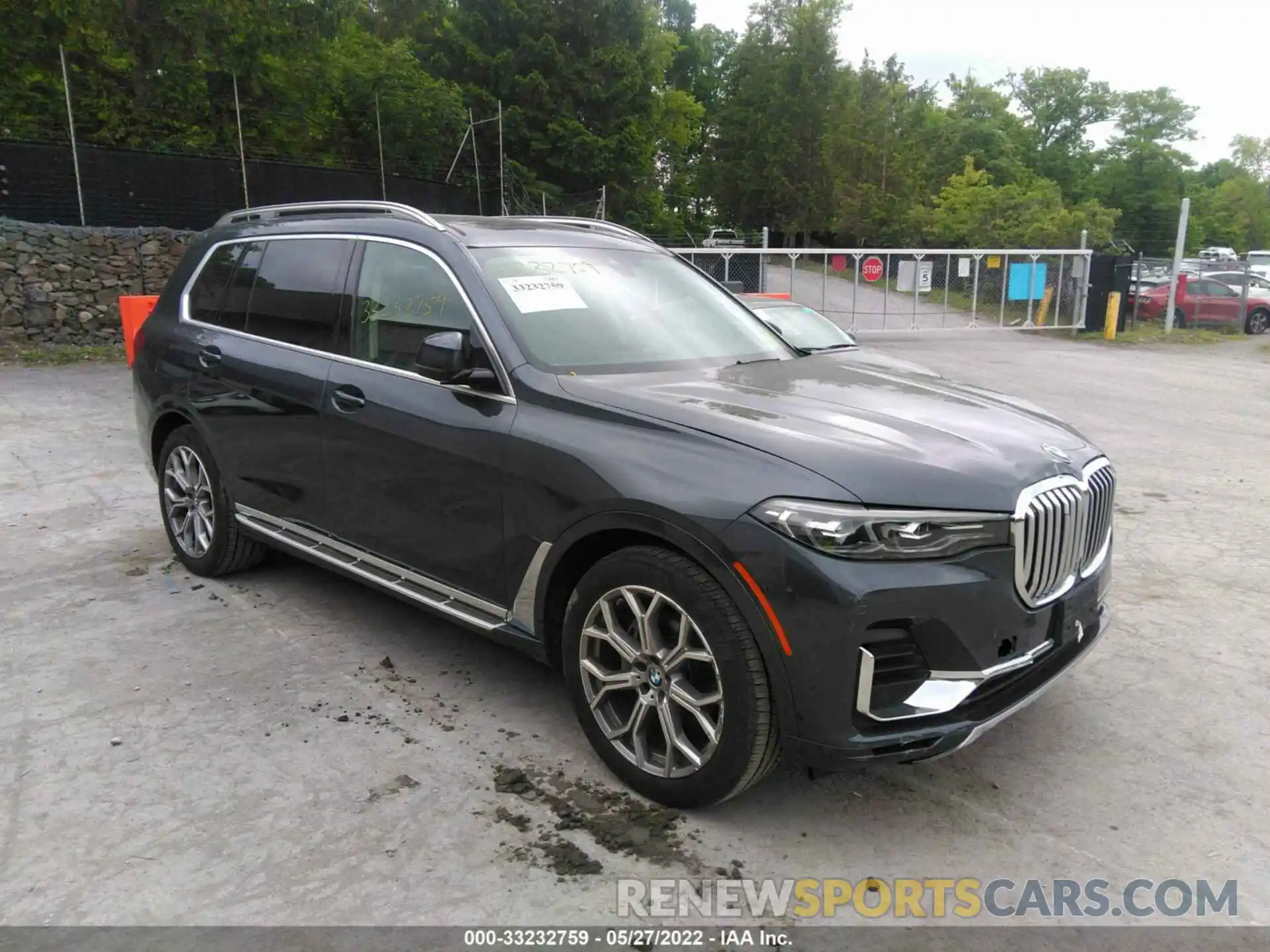 1 Photograph of a damaged car 5UXCW2C0XM9F32569 BMW X7 2021