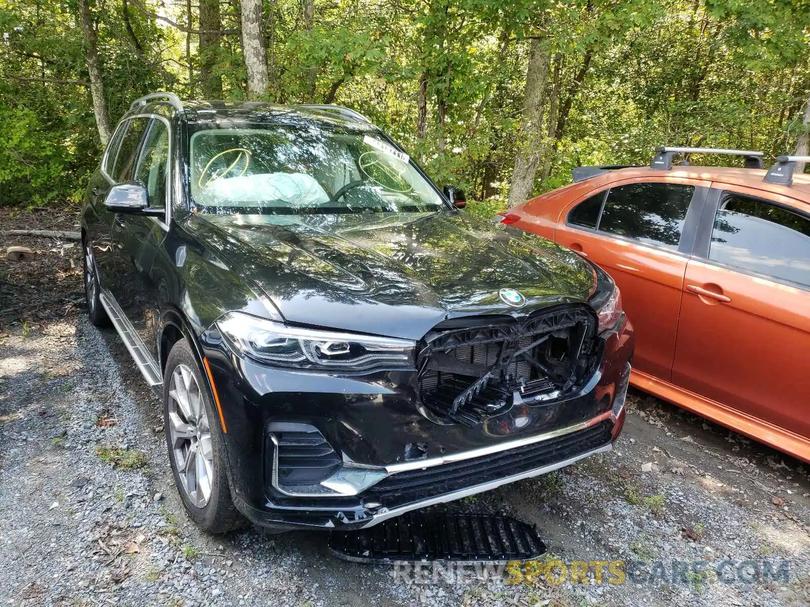 1 Photograph of a damaged car 5UXCW2C0XM9F67838 BMW X7 2021