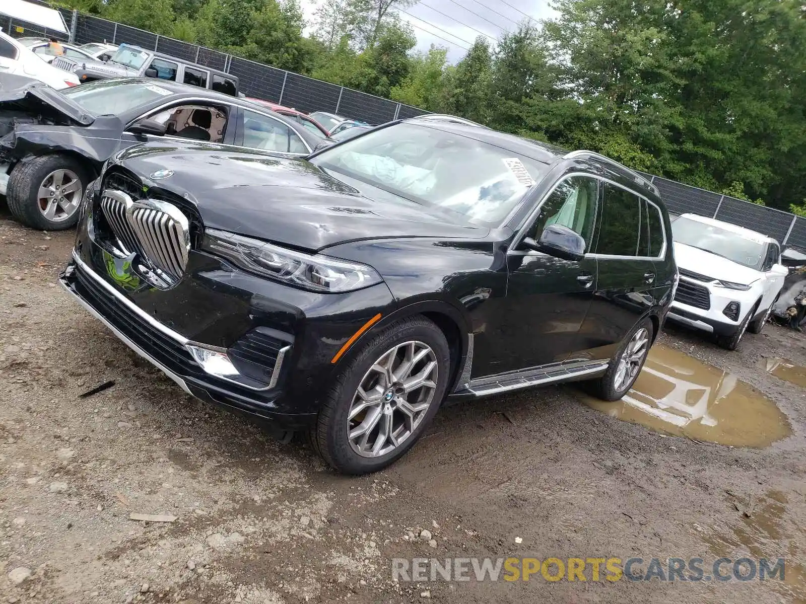 2 Photograph of a damaged car 5UXCW2C0XM9F67838 BMW X7 2021