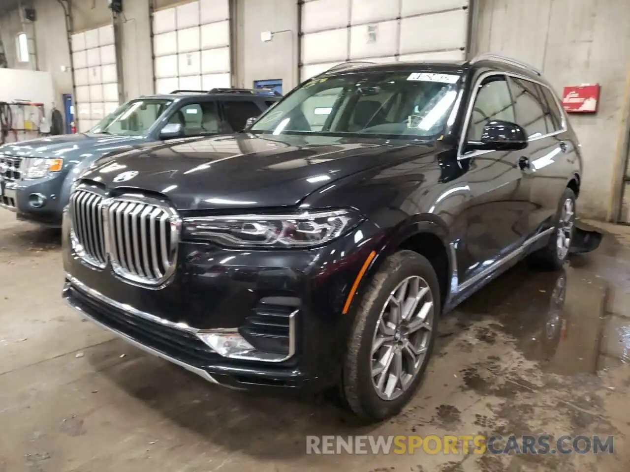 2 Фотография поврежденного автомобиля 5UXCW2C0XM9H14272 BMW X7 2021