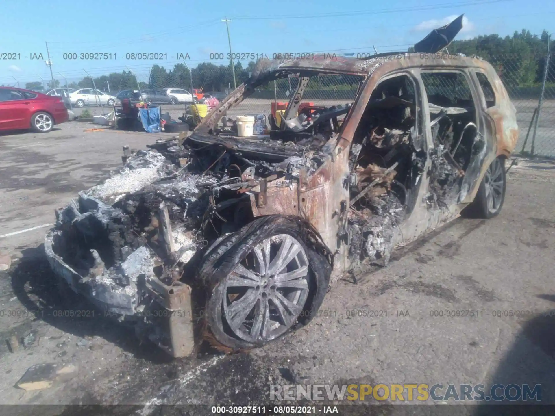 2 Photograph of a damaged car 5UXCW2C0XM9H60622 BMW X7 2021