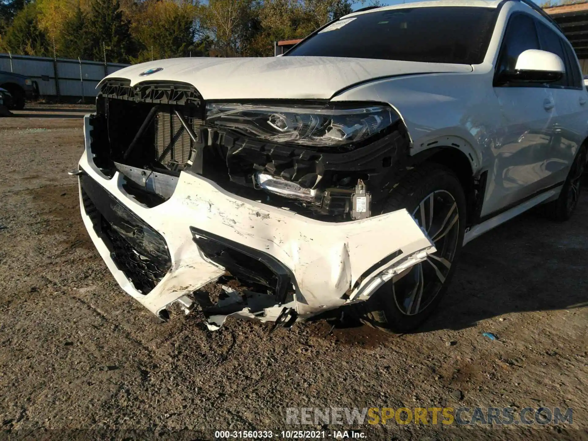 6 Photograph of a damaged car 5UXCW2C0XM9H79316 BMW X7 2021