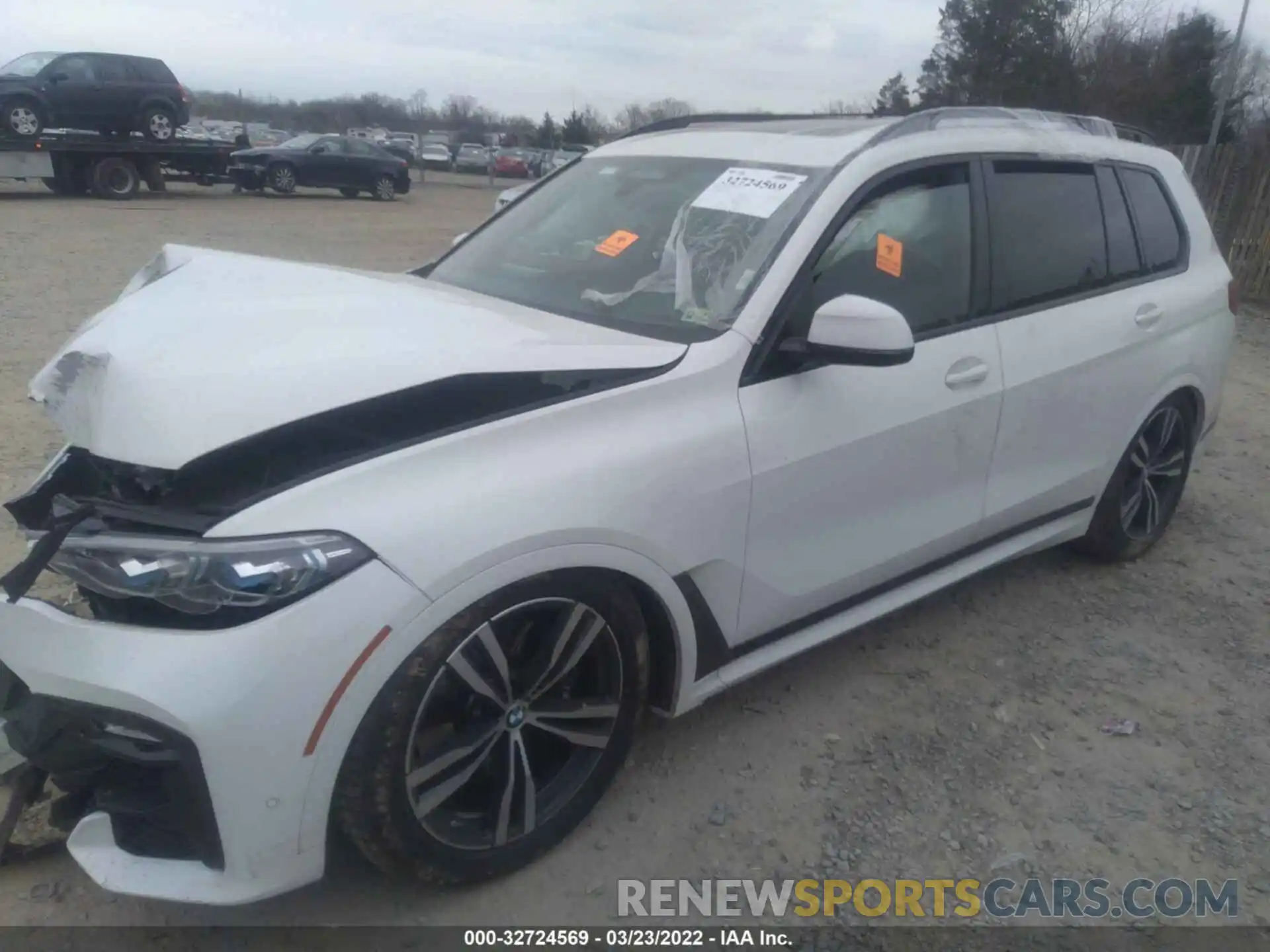 2 Photograph of a damaged car 5UXCX6C00M9E62259 BMW X7 2021