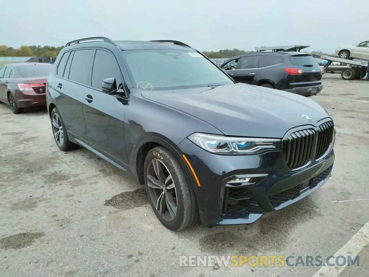 1 Photograph of a damaged car 5UXCX6C02M9G05423 BMW X7 2021