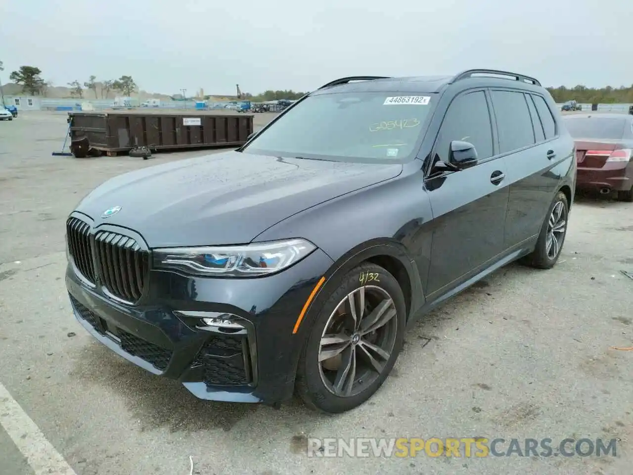 2 Photograph of a damaged car 5UXCX6C02M9G05423 BMW X7 2021