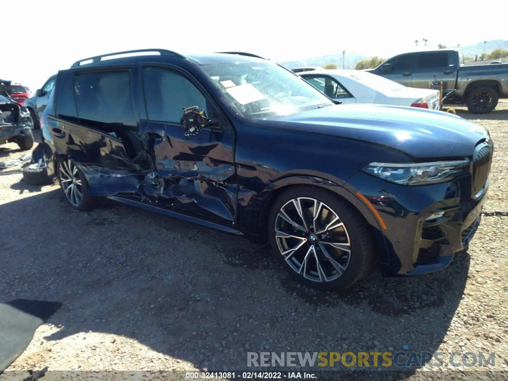 1 Photograph of a damaged car 5UXCX6C02M9G60731 BMW X7 2021