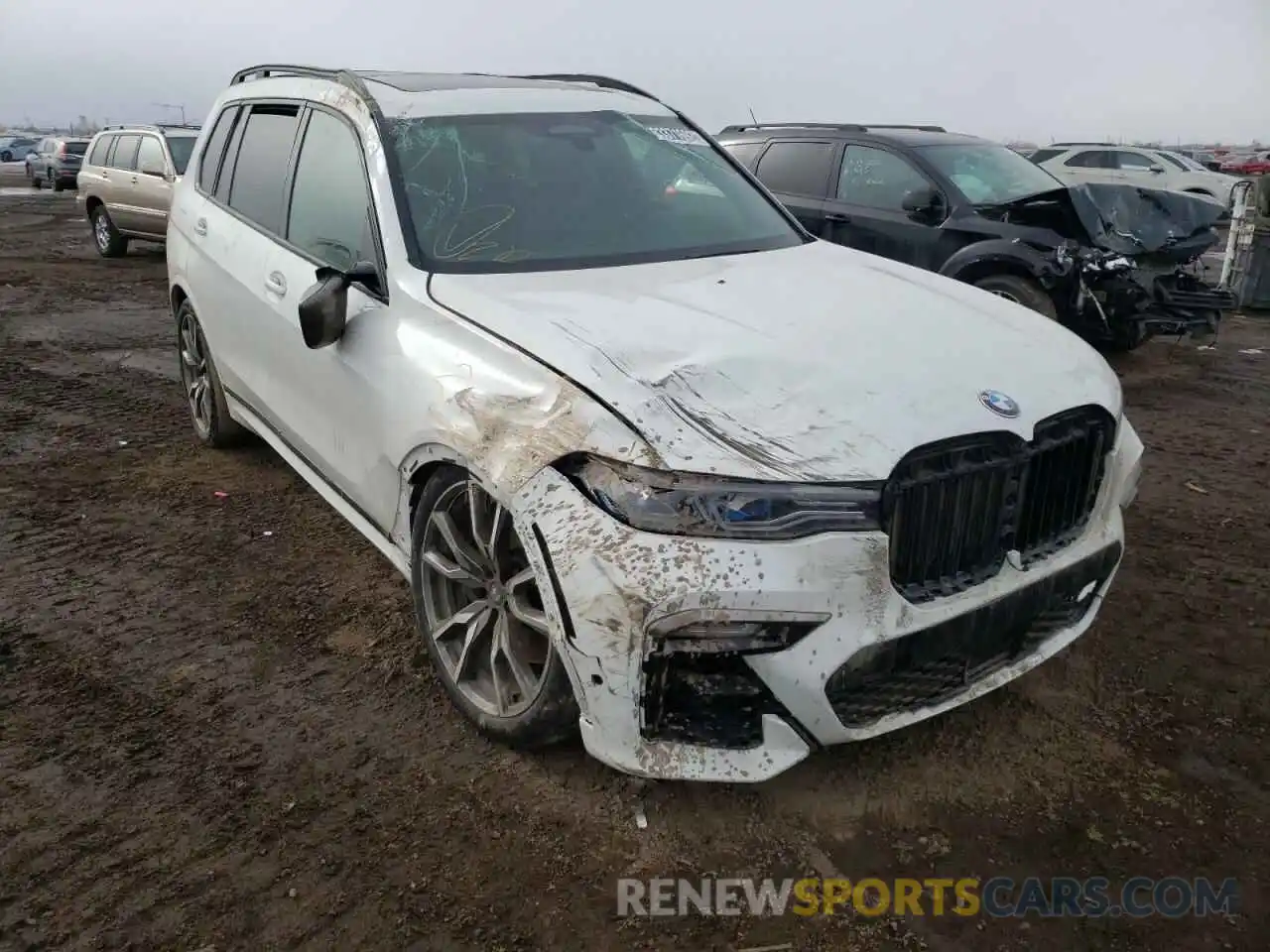 1 Photograph of a damaged car 5UXCX6C03M9E24265 BMW X7 2021