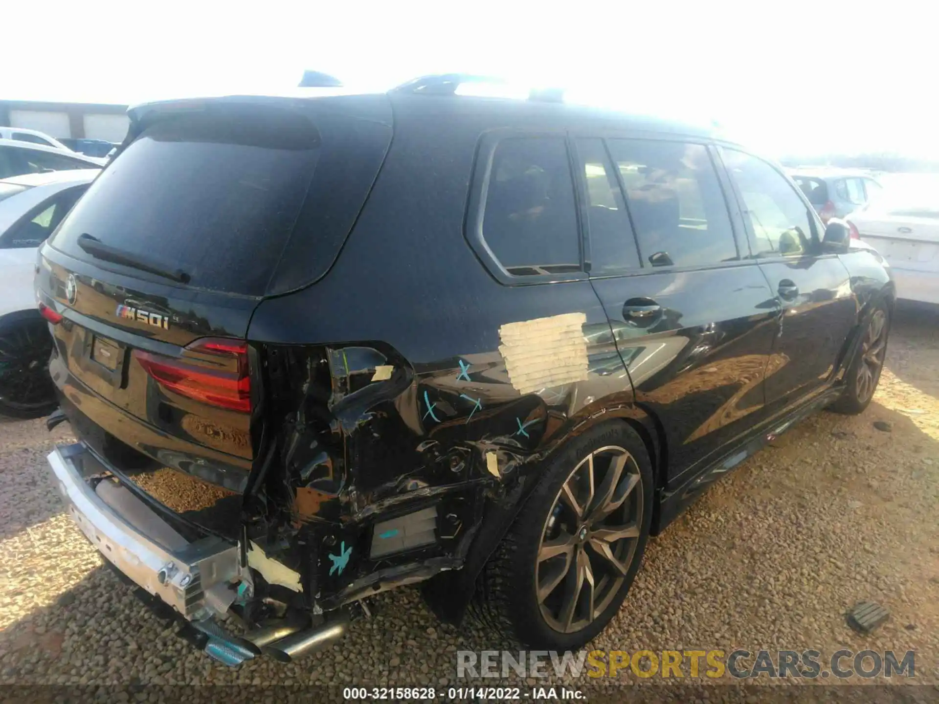 4 Photograph of a damaged car 5UXCX6C07M9H03539 BMW X7 2021