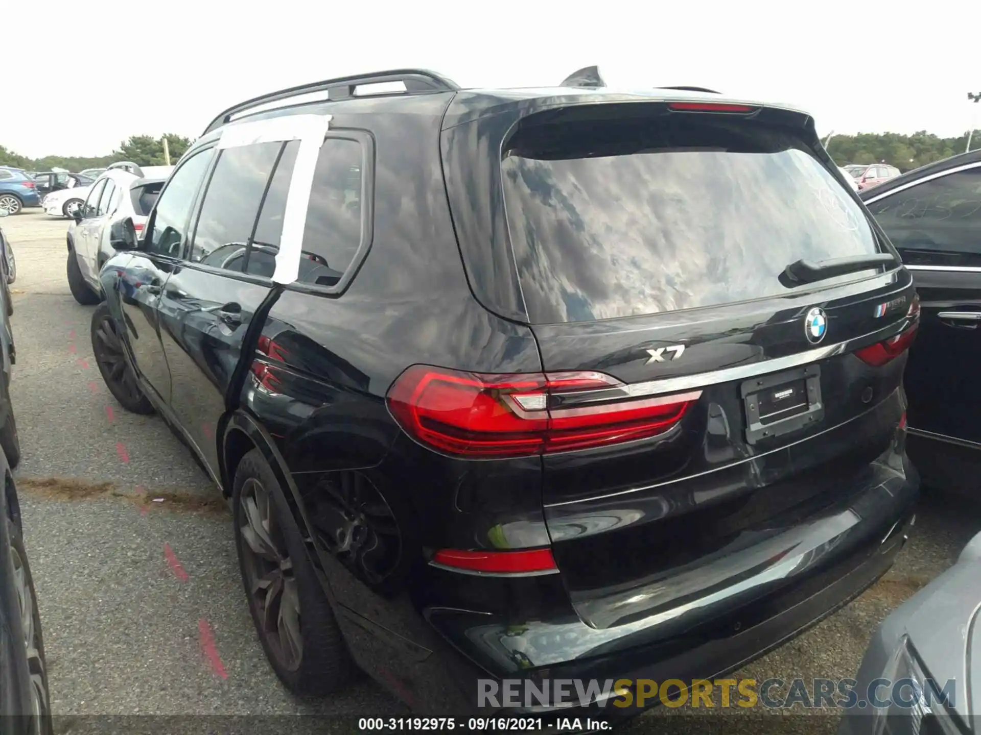 3 Photograph of a damaged car 5UXCX6C07M9H76720 BMW X7 2021