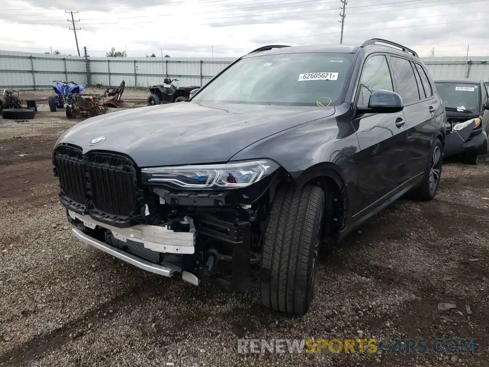 2 Photograph of a damaged car 5UXCX6C08M9F23227 BMW X7 2021