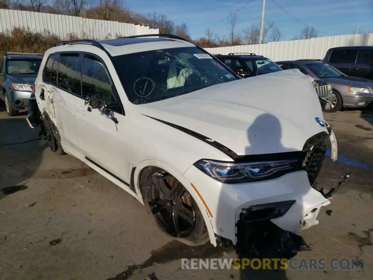 1 Фотография поврежденного автомобиля 5UXCX6C08M9F70998 BMW X7 2021