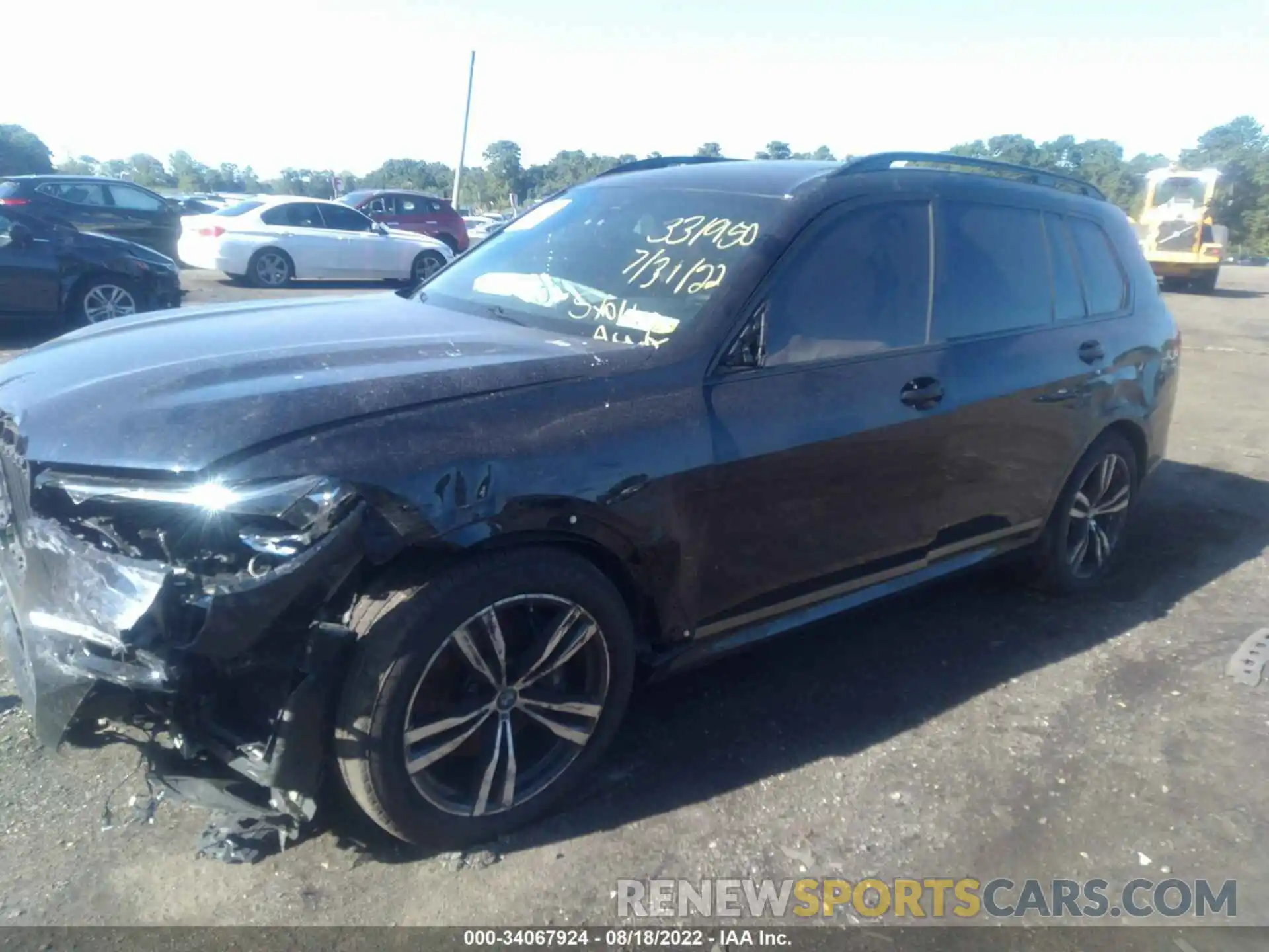 2 Photograph of a damaged car 5UXCX6C0XM9E51754 BMW X7 2021