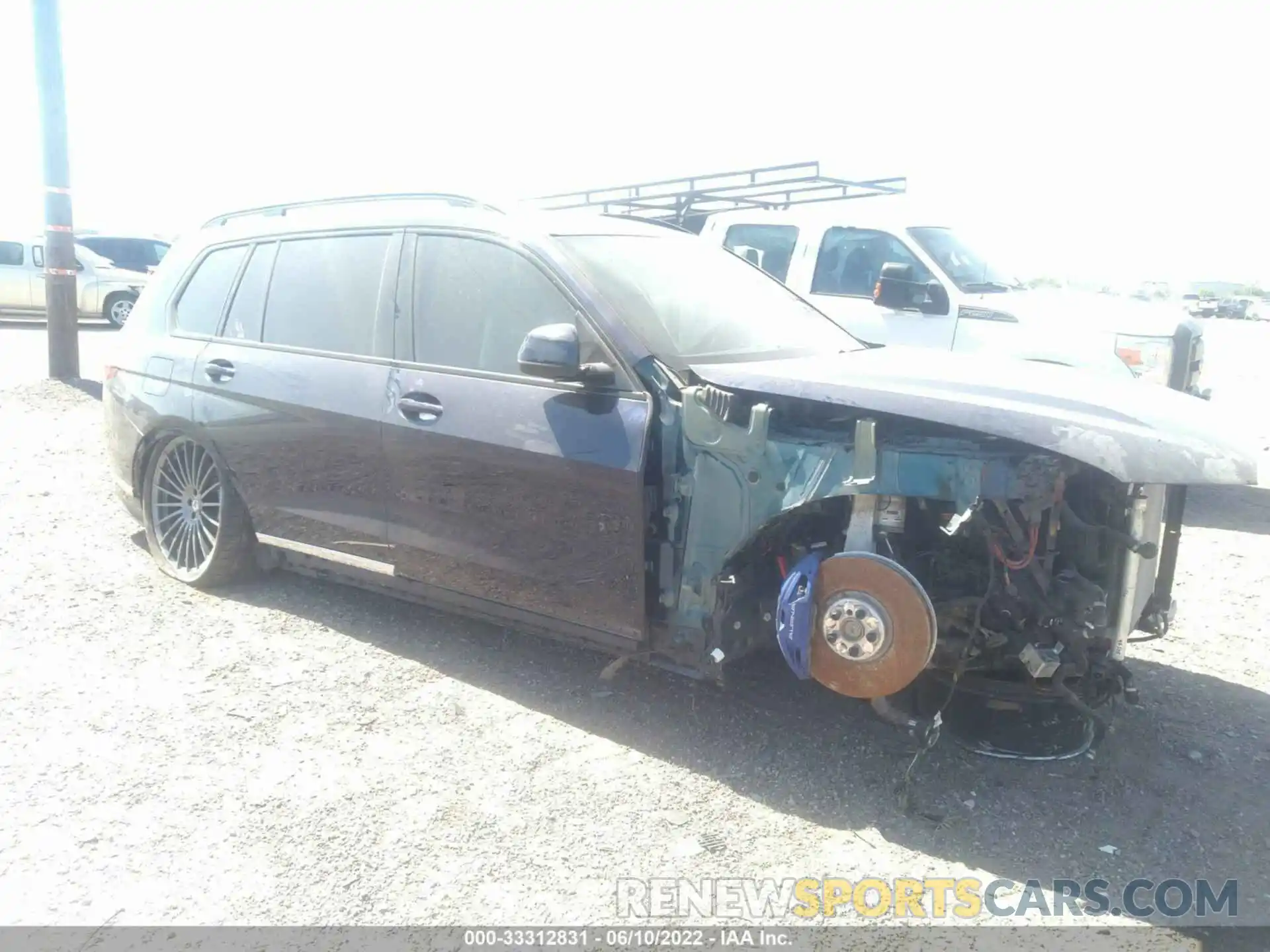 1 Photograph of a damaged car 5UXCX6C11M9E41395 BMW X7 2021