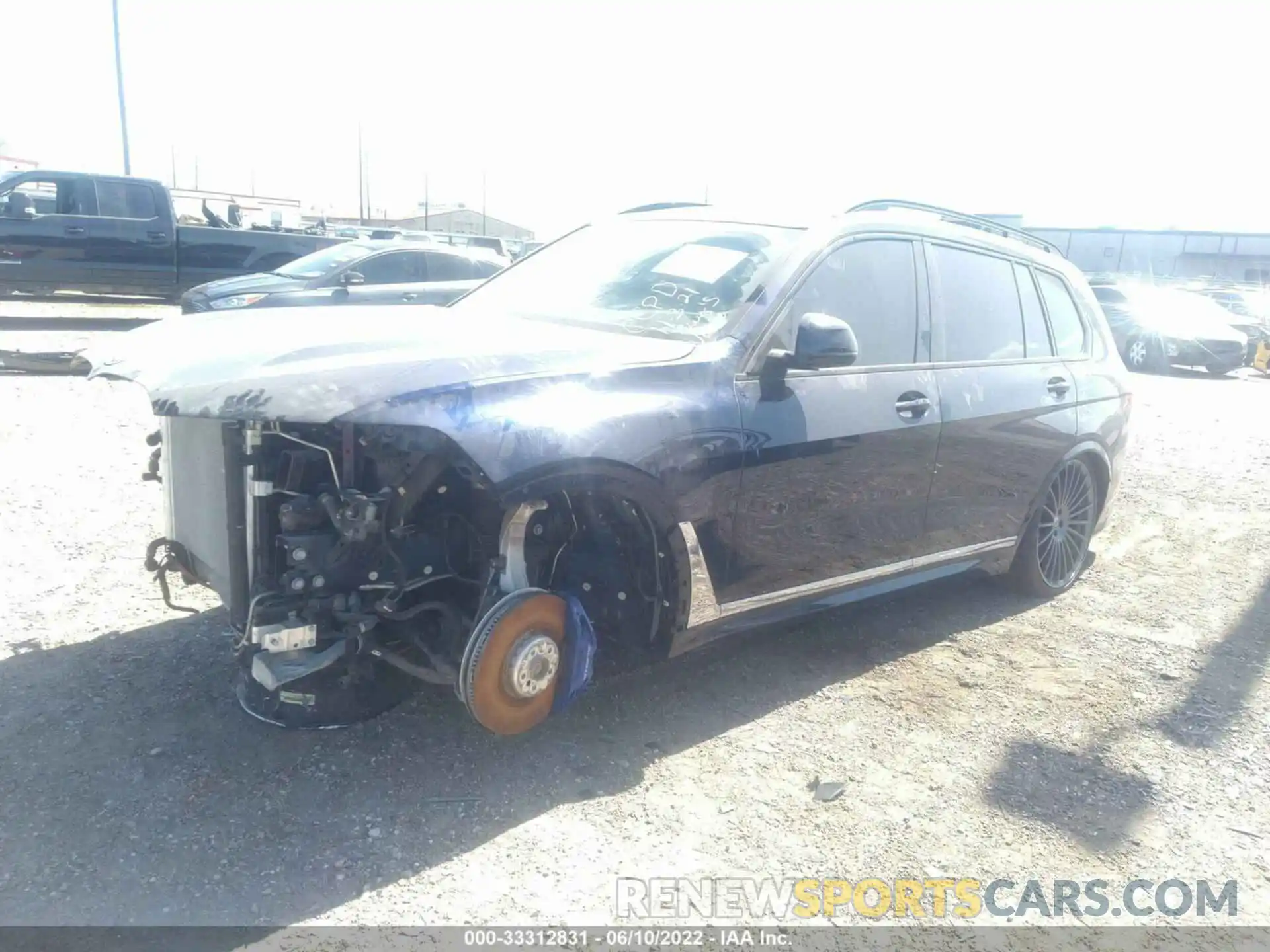 2 Photograph of a damaged car 5UXCX6C11M9E41395 BMW X7 2021