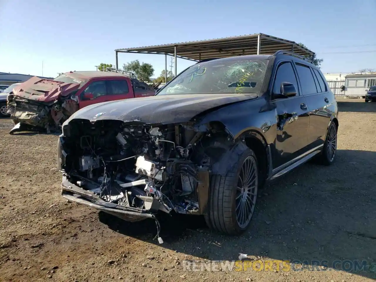 2 Photograph of a damaged car 5UXCX6C12M9F22468 BMW X7 2021