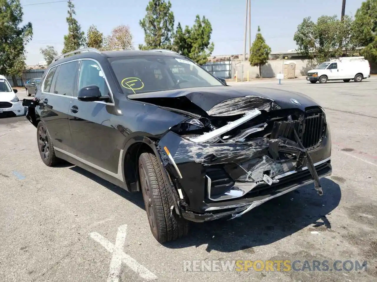 1 Photograph of a damaged car 5UXCW2C02N9M19679 BMW X7 2022