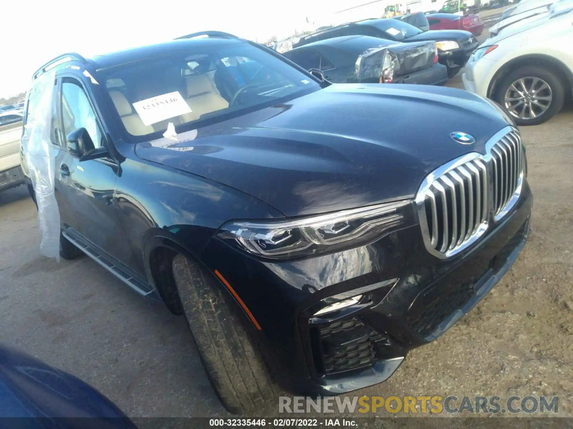 1 Photograph of a damaged car 5UXCW2C05N9J23992 BMW X7 2022