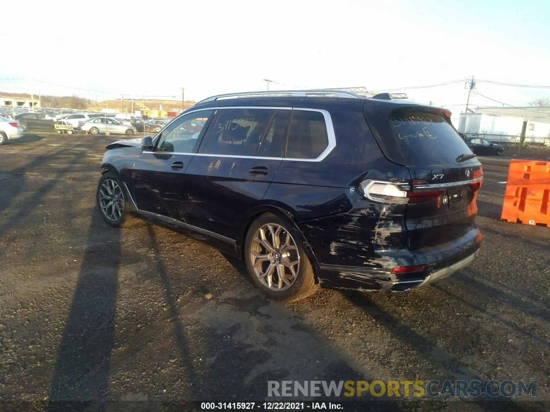 3 Фотография поврежденного автомобиля 5UXCW2C05N9J47340 BMW X7 2022