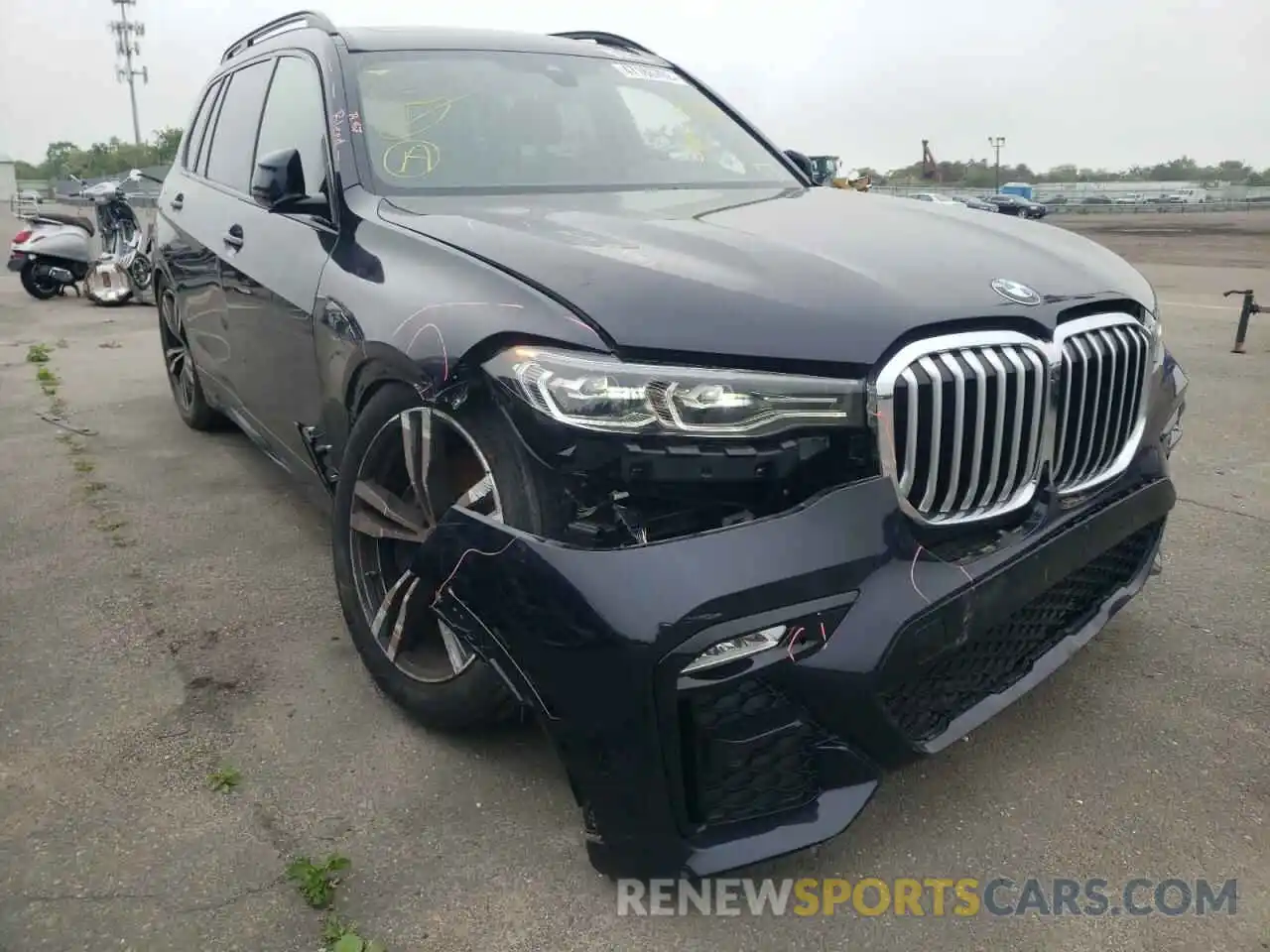 9 Photograph of a damaged car 5UXCW2C06N9L48860 BMW X7 2022