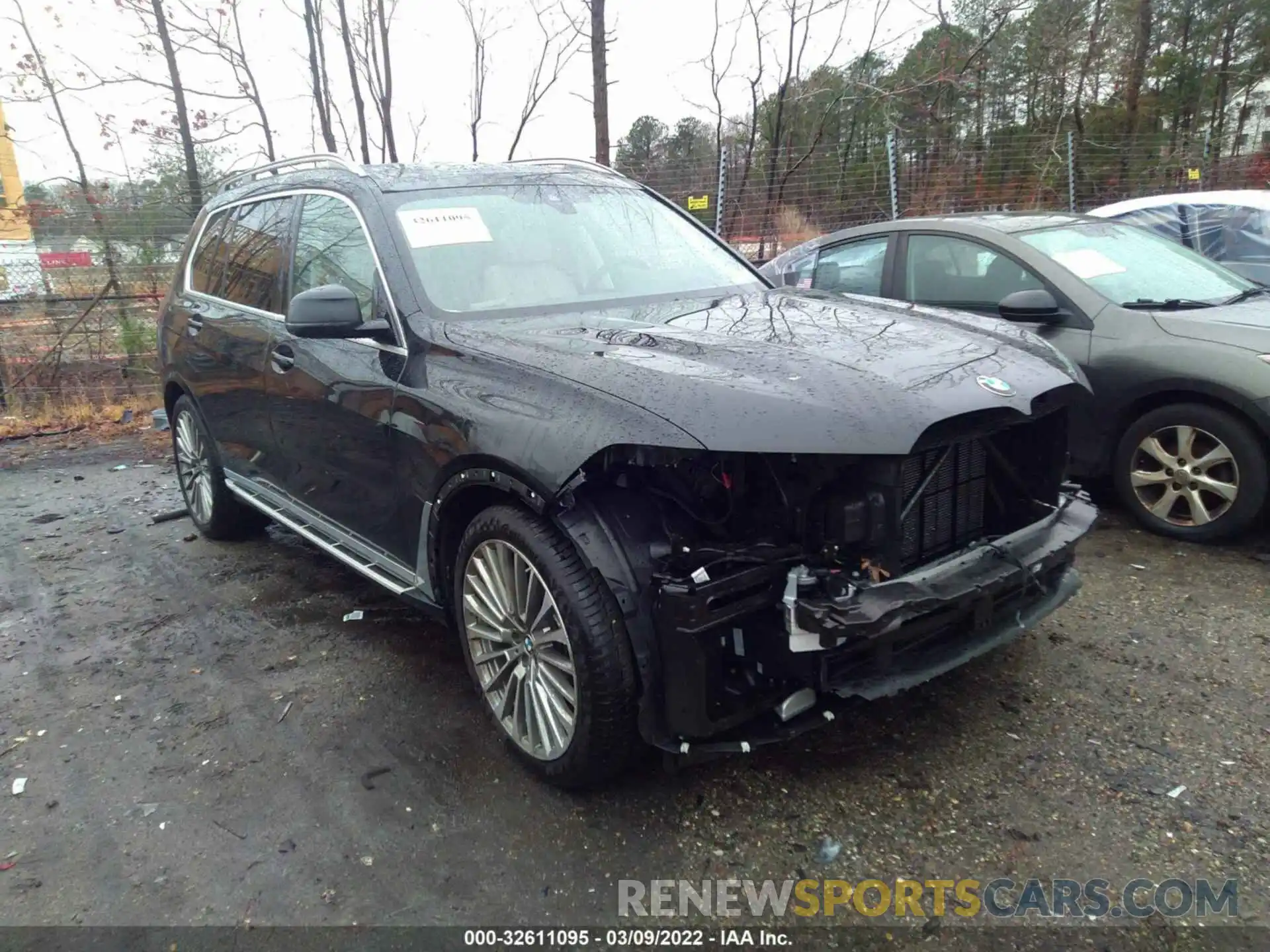 1 Photograph of a damaged car 5UXCW2C07N9K49335 BMW X7 2022