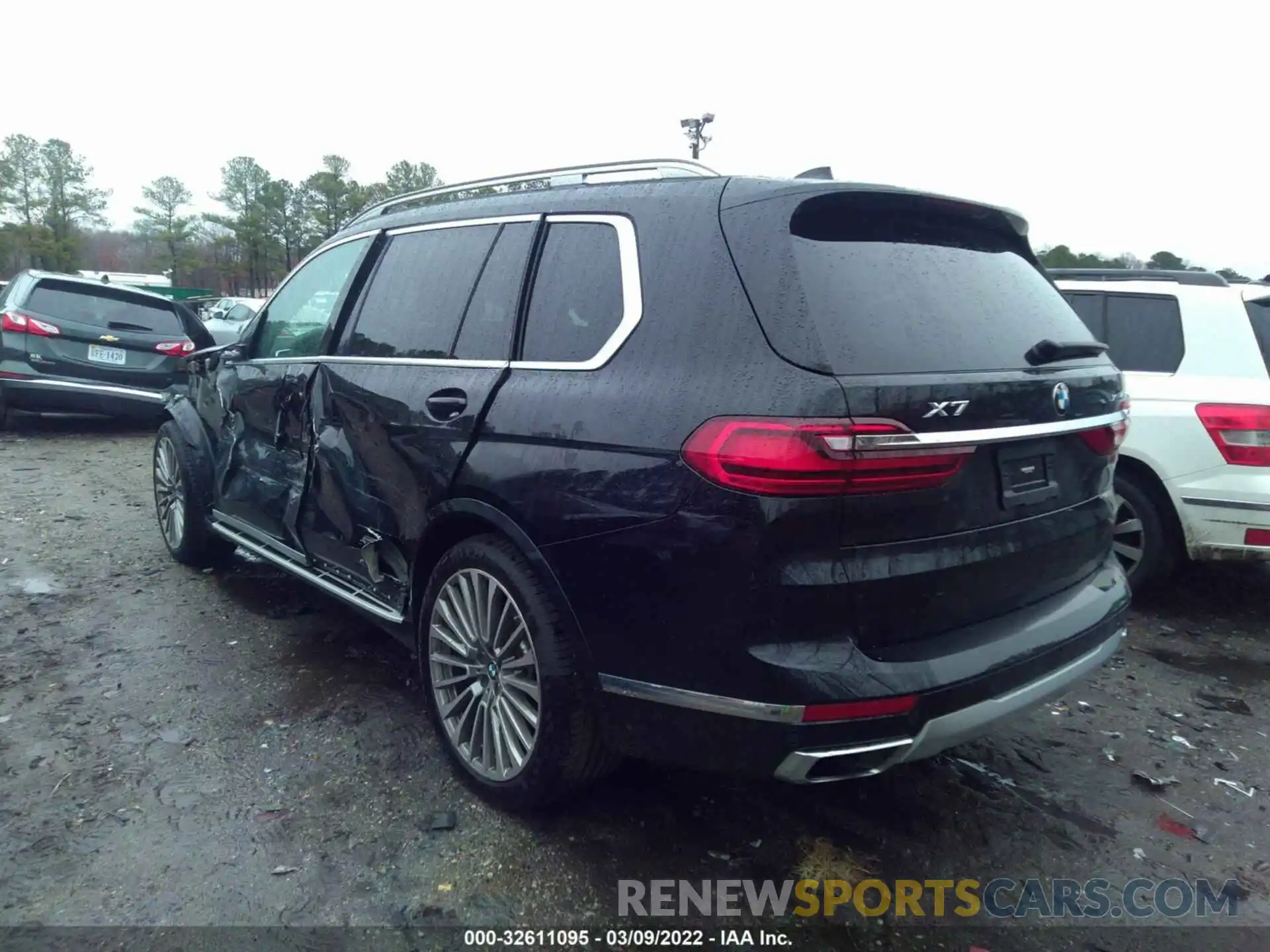 3 Фотография поврежденного автомобиля 5UXCW2C07N9K49335 BMW X7 2022