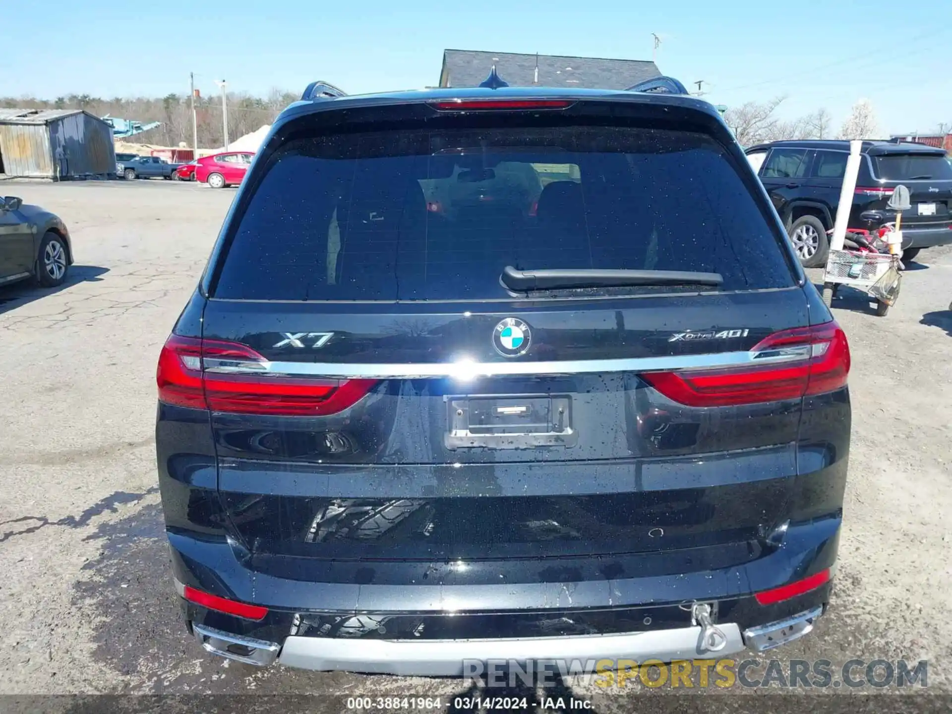 16 Photograph of a damaged car 5UXCW2C09N9L74157 BMW X7 2022