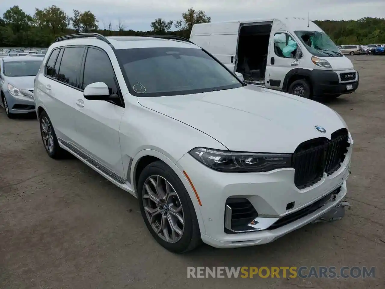 1 Photograph of a damaged car 5UXCW2C0XN9J48273 BMW X7 2022