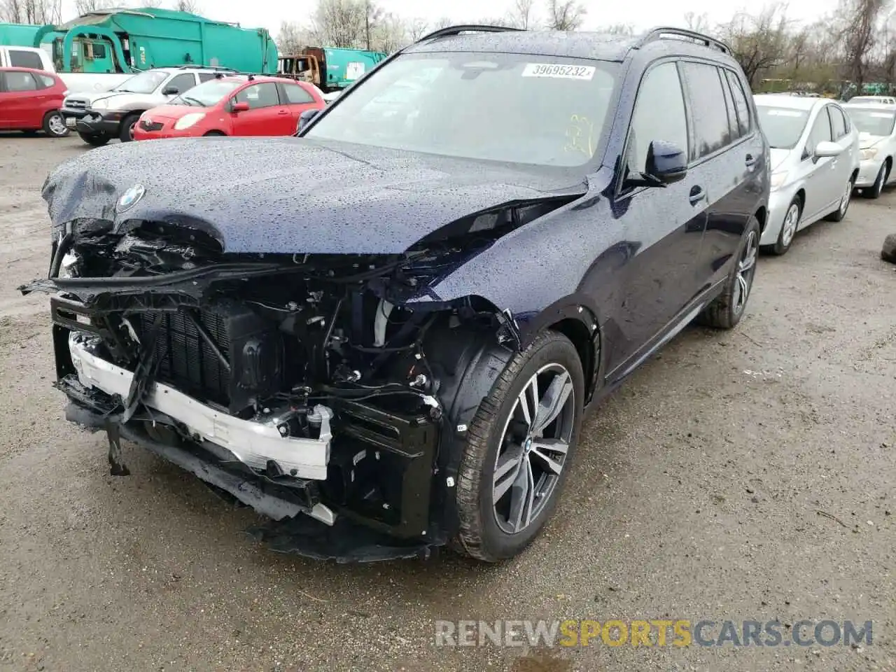 2 Photograph of a damaged car 5UXCW2C0XN9L38798 BMW X7 2022