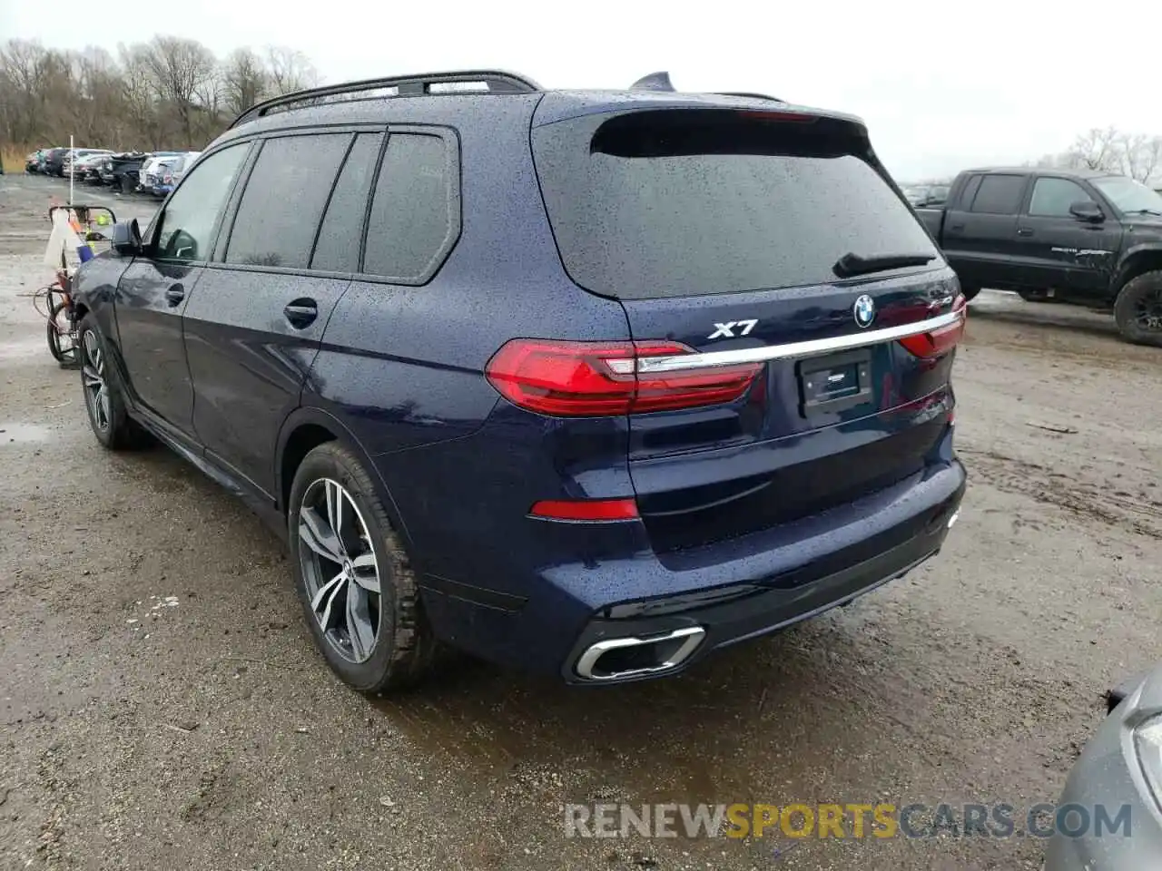 3 Photograph of a damaged car 5UXCW2C0XN9L38798 BMW X7 2022