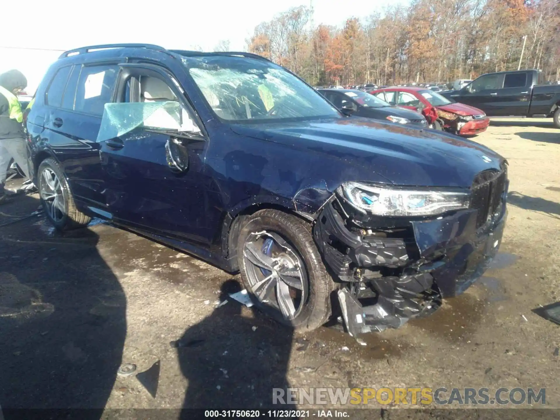 1 Photograph of a damaged car 5UXCX6C01N9J59537 BMW X7 2022